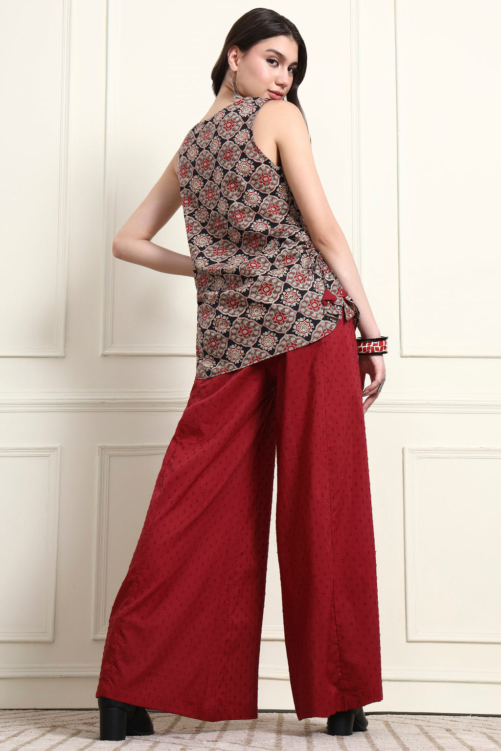 Abstract Printed Sleeveless Top